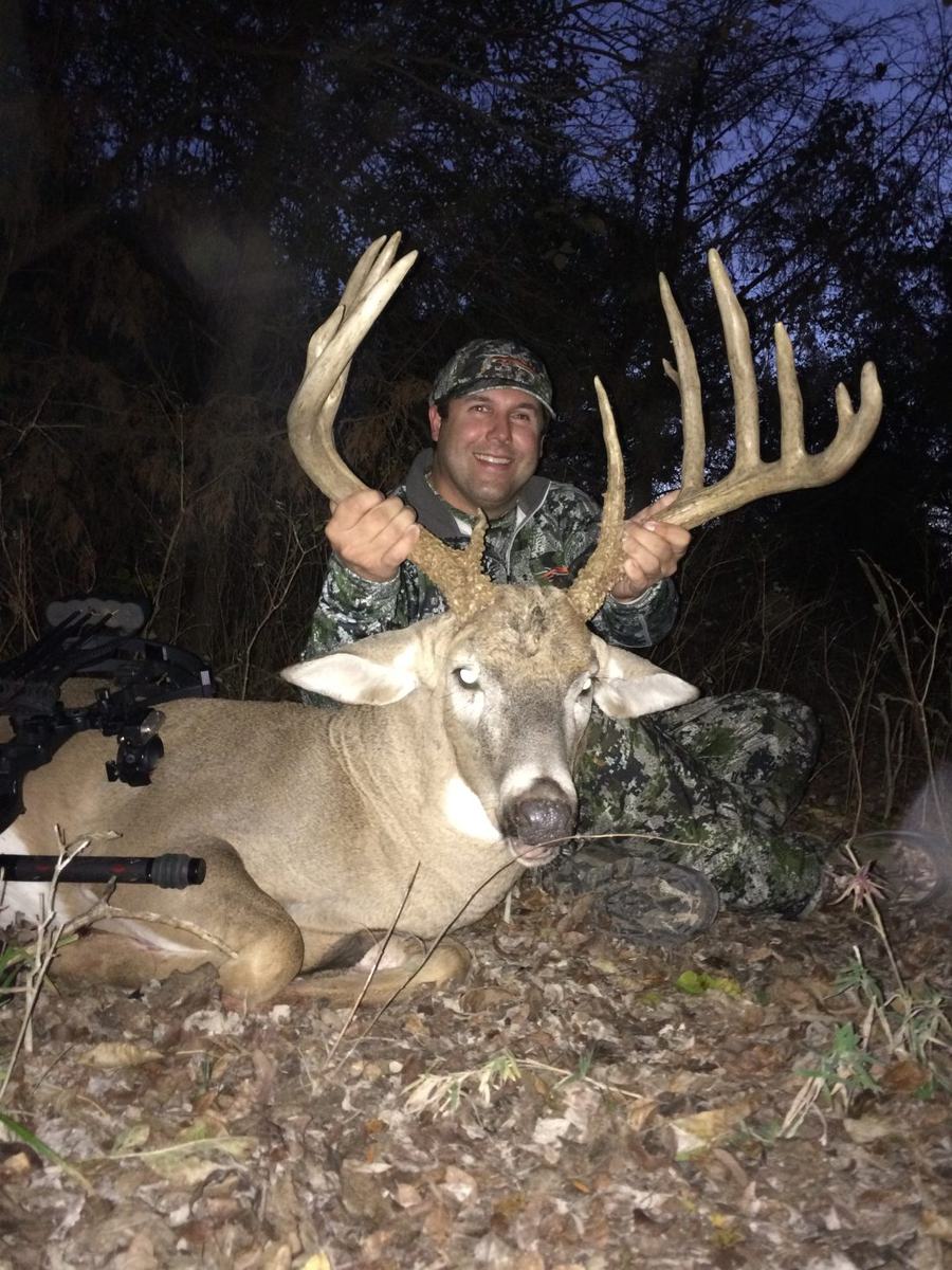 Trophy buck 180 to 200 inches